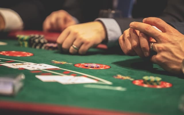 O que é o pôquer e como se joga 
