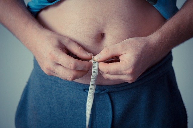 Saiba o que pode levar à obesidade e como identificar