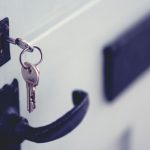 Entenda a diferença entre chave comum e chave codificada