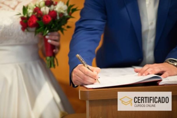 Qual curso fazer para trabalhar em cartório? Descubra Tudo!