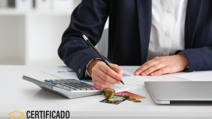 Como Colocar Cursos no Currículo e Impressionar Recrutadores