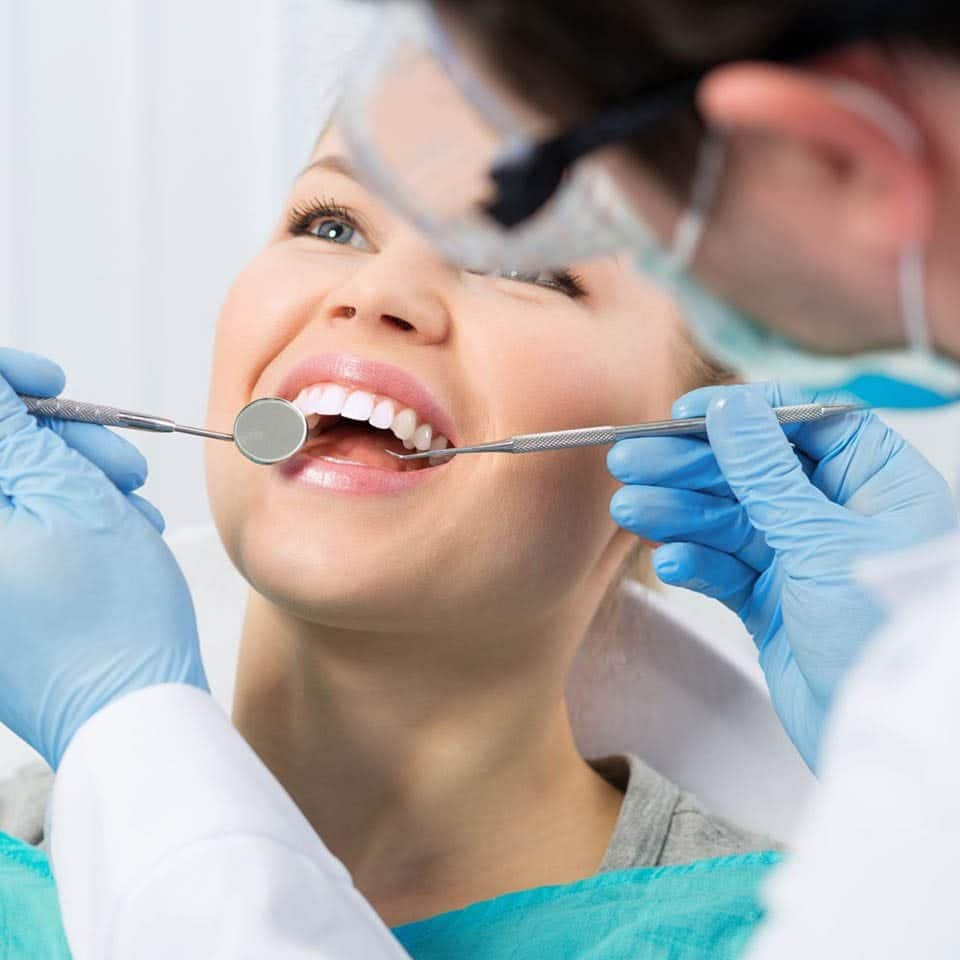 Curso de Estética do Tratamento Periodontal Curso de Estética do Tratamento Periodontal