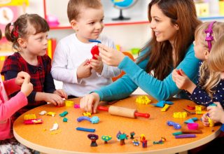 Curso de Auxiliar de Creche
